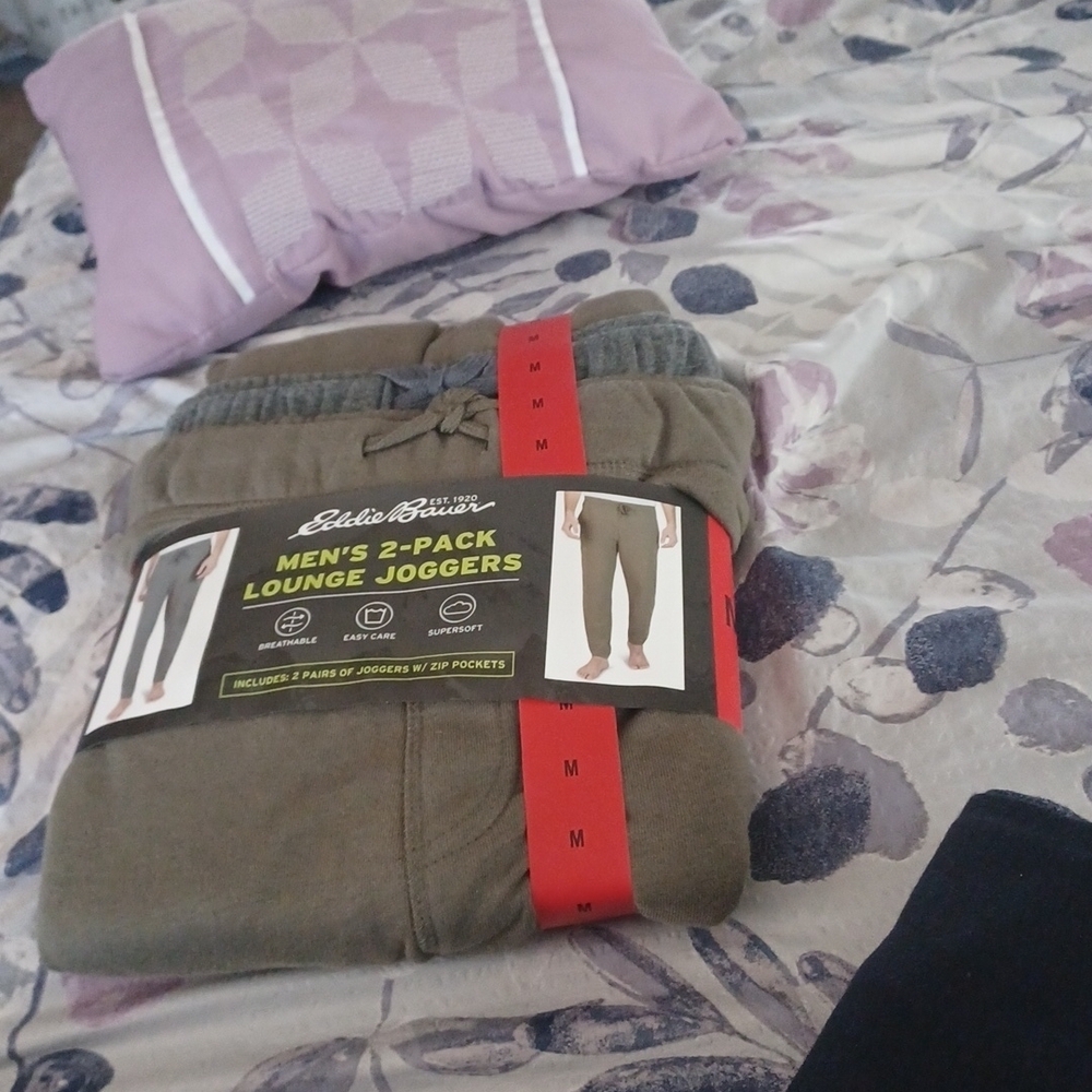 - - - Men's  2 pack  lounge joggers